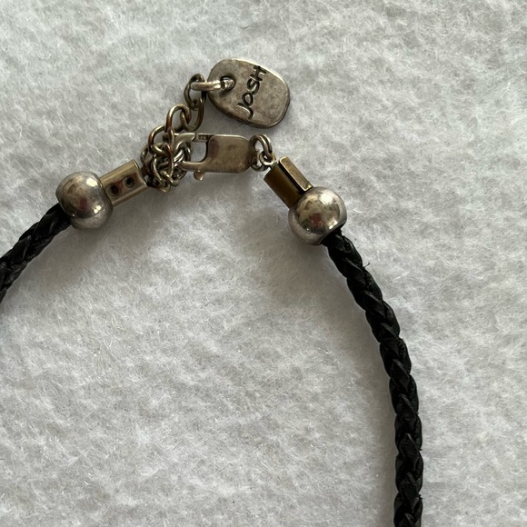 SWIRL STATEMENT NECKLACE - Picture 7 of 8